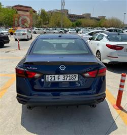 نیسان ئەلتیما